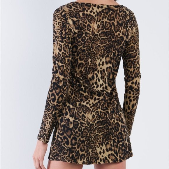 Leopard Print Long Sleeve Button Down blouse or Mi - Picture 3 of 4